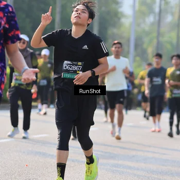 Runner Photo 7004513