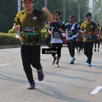 Runner Photo 7004516