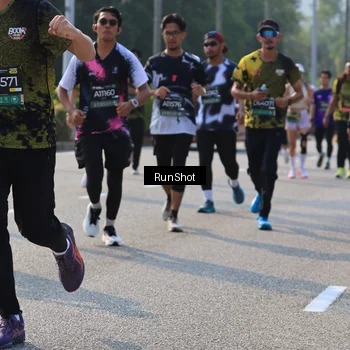 Runner Photo 7004575