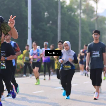 Runner Photo 7004585