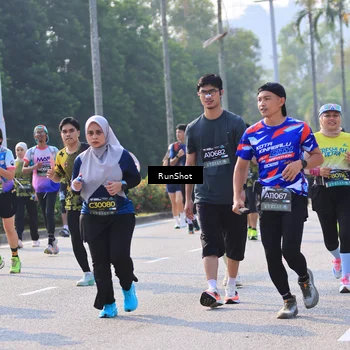 Runner Photo 7004592