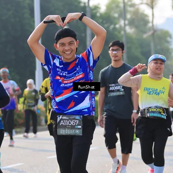 Runner Photo 7004596