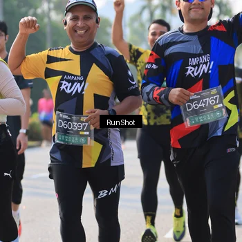 Runner Photo 7004610