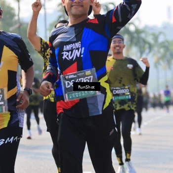 Runner Photo 7004624