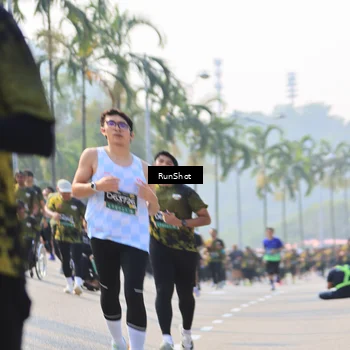 Runner Photo 7004639