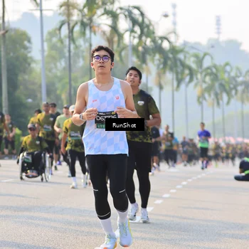 Runner Photo 7004642