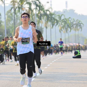 Runner Photo 7004644