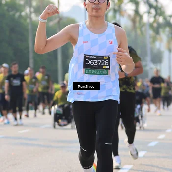 Runner Photo 7004653