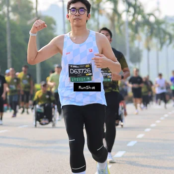 Runner Photo 7004654