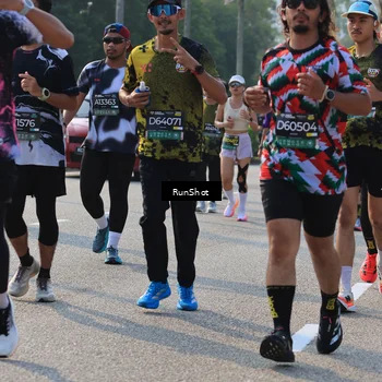 Runner Photo 7004657