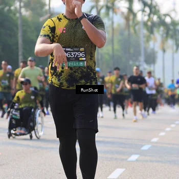 Runner Photo 7004664