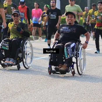 Runner Photo 7004681