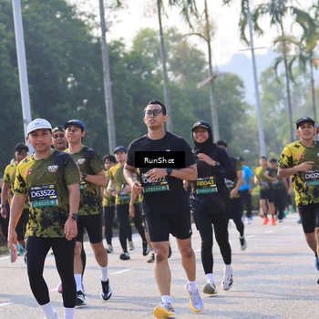 Runner Photo 7004720