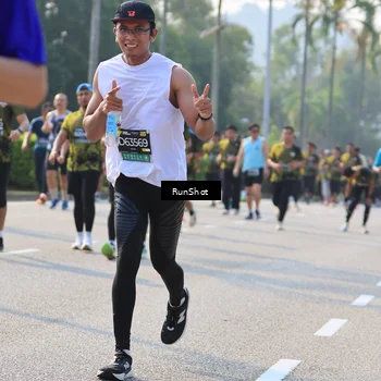 Runner Photo 7004743