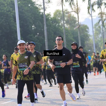 Runner Photo 7004755
