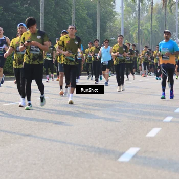 Runner Photo 7004756