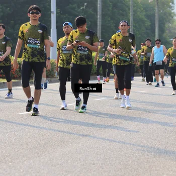 Runner Photo 7004760