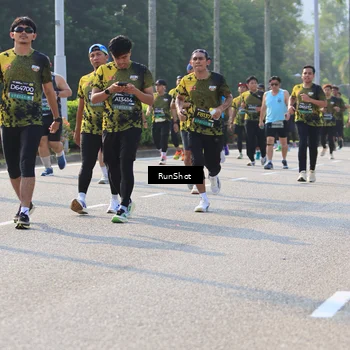 Runner Photo 7004761