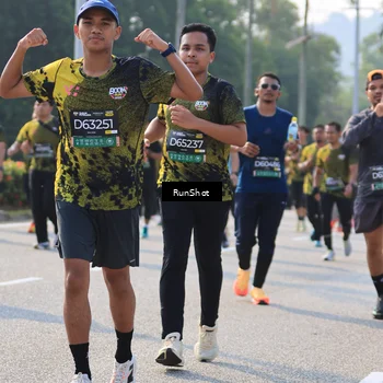 Runner Photo 7004798