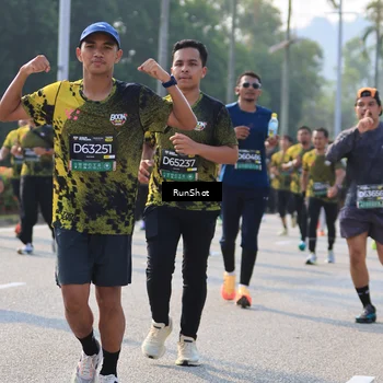 Runner Photo 7004800