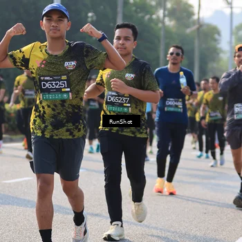 Runner Photo 7004801