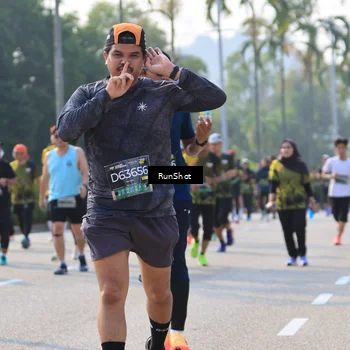 Runner Photo 7004814