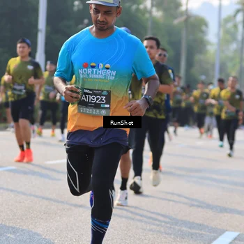 Runner Photo 7004815