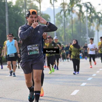 Runner Photo 7004832