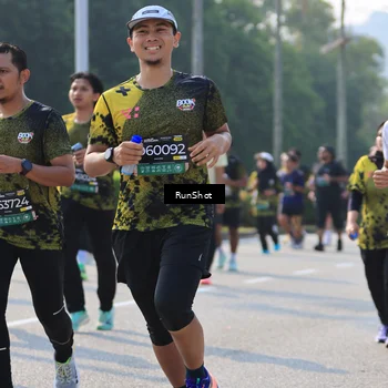 Runner Photo 7004848