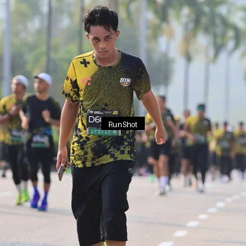 Runner Photo 7004872