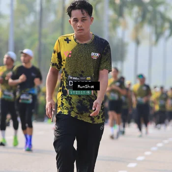 Runner Photo 7004875