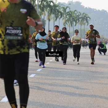Runner Photo 7004876
