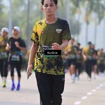 Runner Photo 7004892