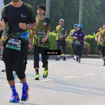 Runner Photo 7004907