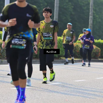 Runner Photo 7004909