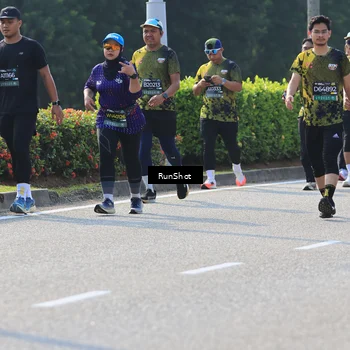 Runner Photo 7004926