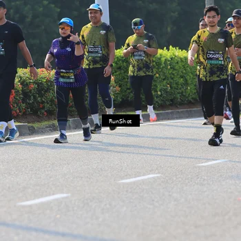 Runner Photo 7004930