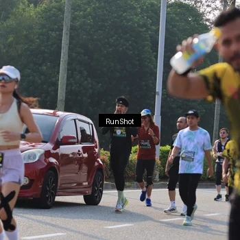 Runner Photo 7004945