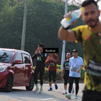 Runner Photo 7004978