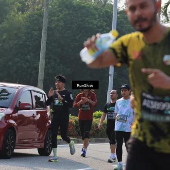 Runner Photo 7005007