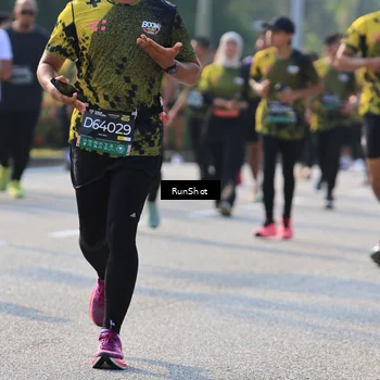 Runner Photo 7005038
