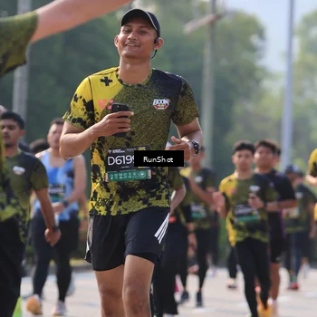 Runner Photo 7005057