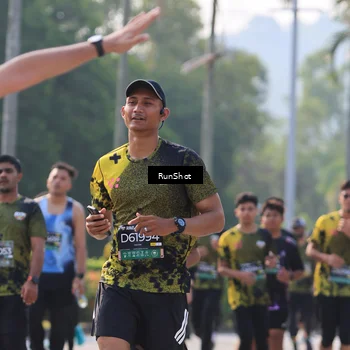 Runner Photo 7005060