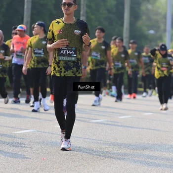 Runner Photo 7005155