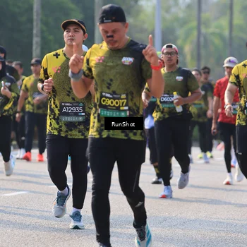 Runner Photo 7005180
