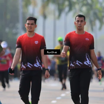 Runner Photo 7005313