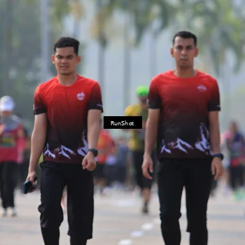 Runner Photo 7005316