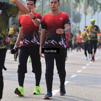 Runner Photo 7005341