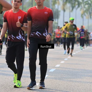 Runner Photo 7005342