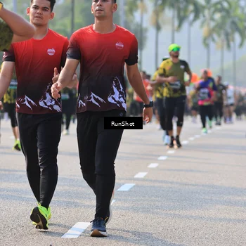 Runner Photo 7005345